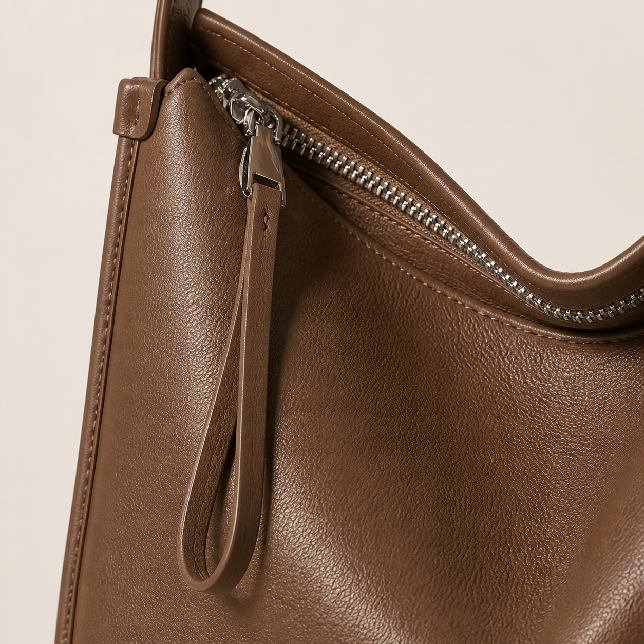 Quieta — Borsa Hobo in Pelle